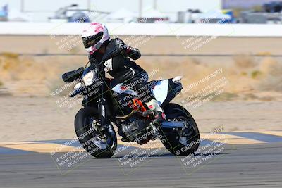 media/Jan-08-2022-SoCal Trackdays (Sat) [[1ec2777125]]/Turn 14 Outside (1050am)/